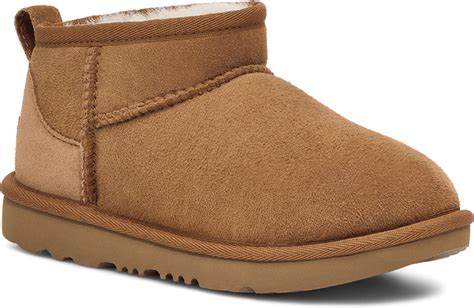The Classic Ultra Mini features a lower shaft height to add easy on-off and enhanced versatility. . Ultra mini uggs kids